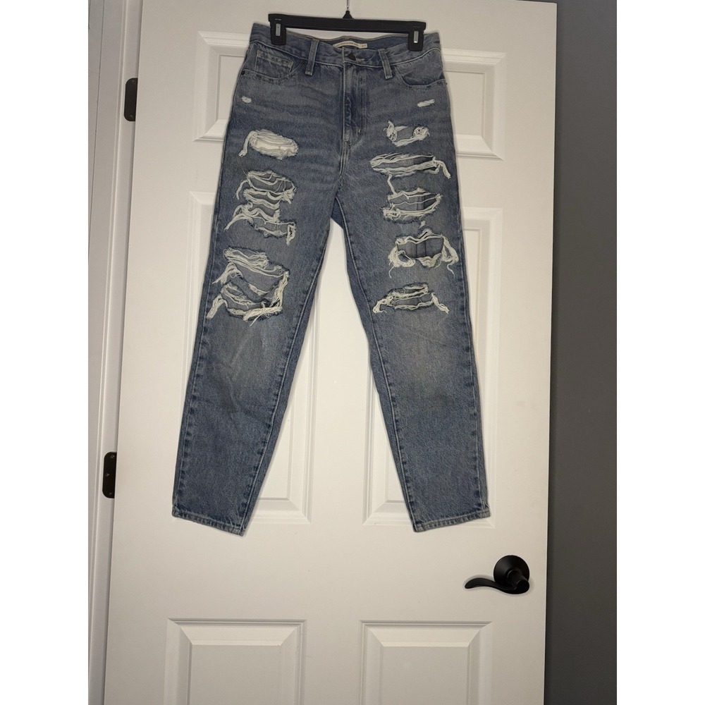 Levi Strauss High Waisted Mom Jean Distressed 27